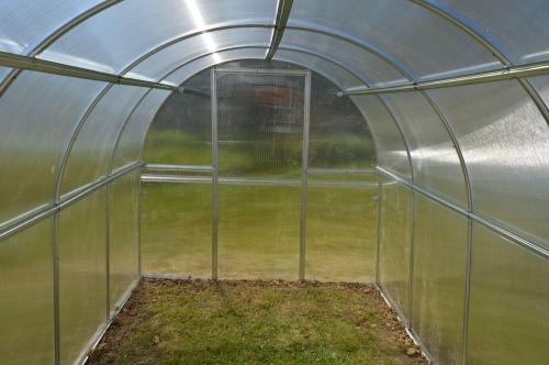 PC U-profil 4 mm, délka 2,10 m, čirý