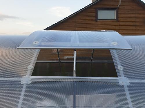 střešní okno pro obloukový skleník LANITPLAST TIBERUS 4/6 mm