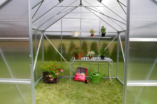 skleník VITAVIA URANUS 6700 PC 6 mm černý