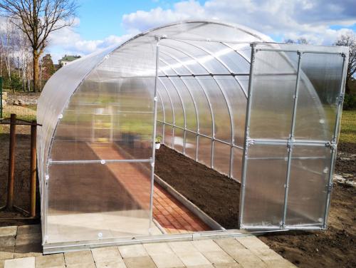 Zahradní skleník z polykarbonátu Gardentec Classic T 4 mm 8 x 3 m